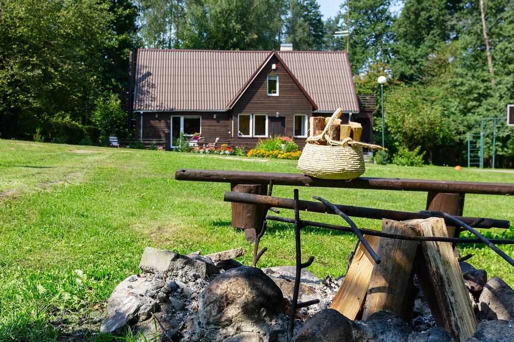 Poilsio Baze Guest House Latežeris Exterior foto